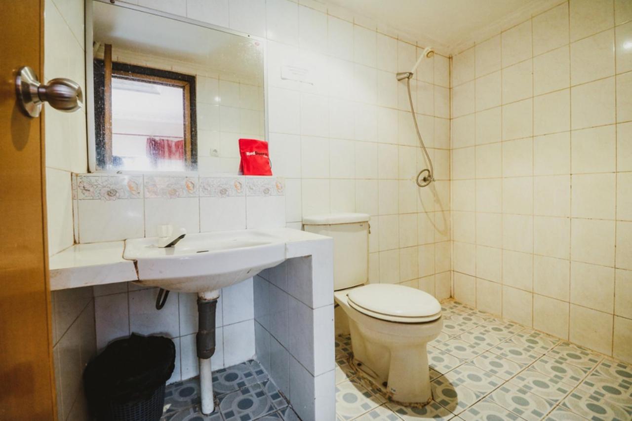 RedDoorz Plus near Jambi Prima Mall Zewnętrze zdjęcie