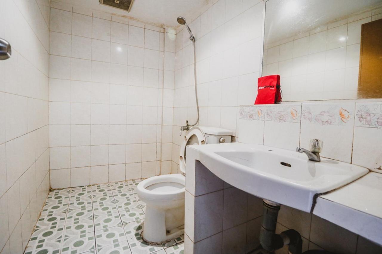 RedDoorz Plus near Jambi Prima Mall Zewnętrze zdjęcie